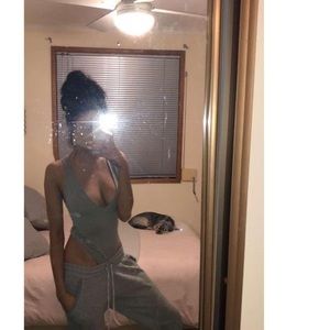 Meet your Posher, Adele